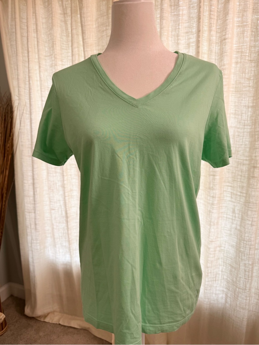 Land's End V-Neck 100% Cotton Tee Mint Green - Size Small - Like New!